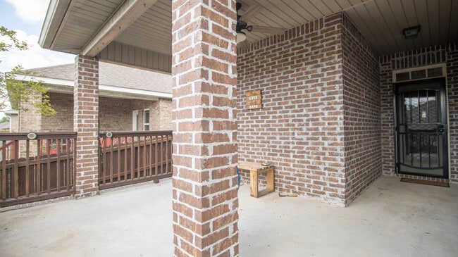 Building Photo - 14053 Anandale Cir