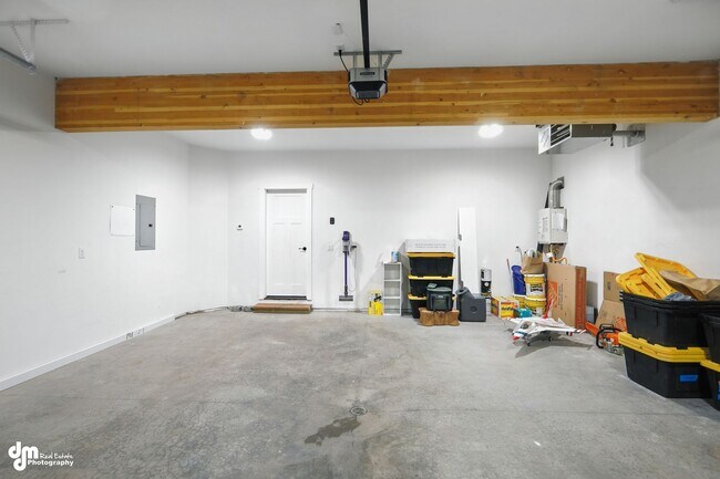 Building Photo - 3452 W Charlies Ridge Dr