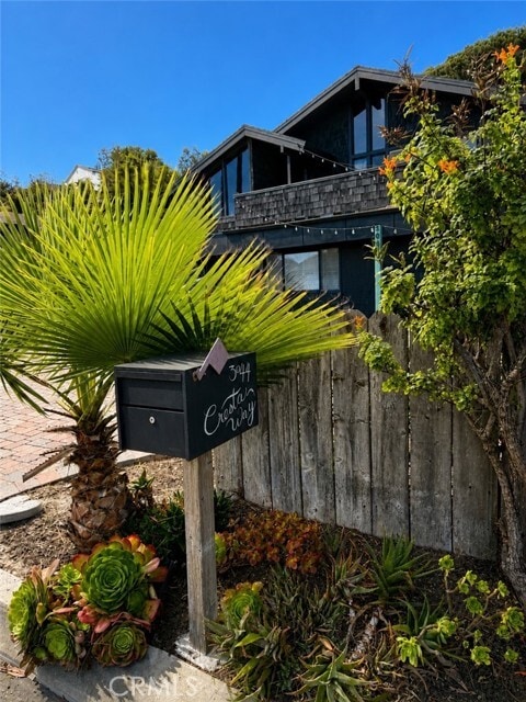Building Photo - 3044 Cresta Way
