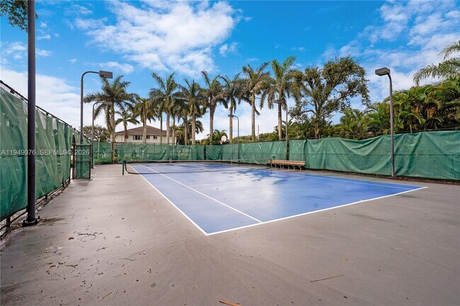 Building Photo - 3533 Sonoma Dr