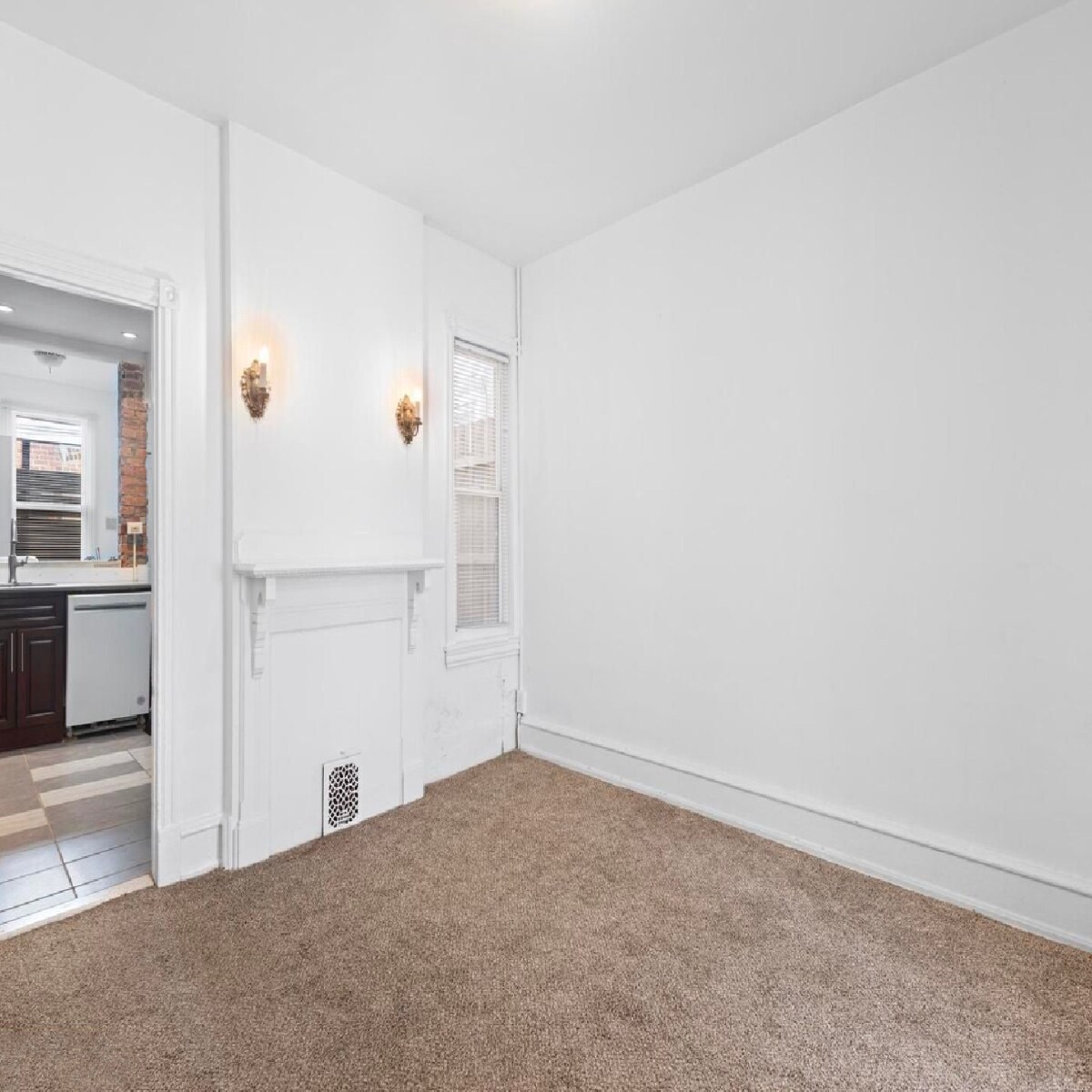 Building Photo - 539 Fernon St