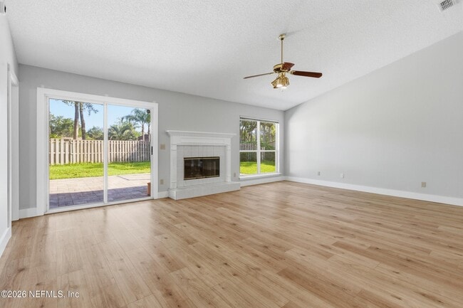 Building Photo - 421 Chicopee Ct