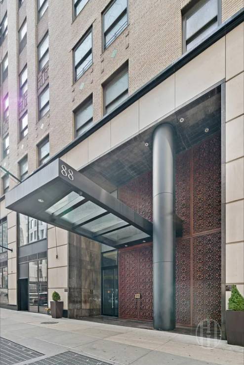 Building Photo - 88 Greenwich St