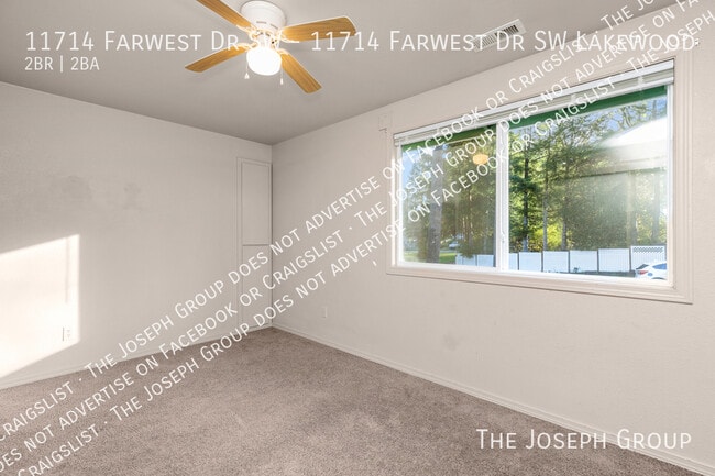 Building Photo - 11714 Farwest Dr SW