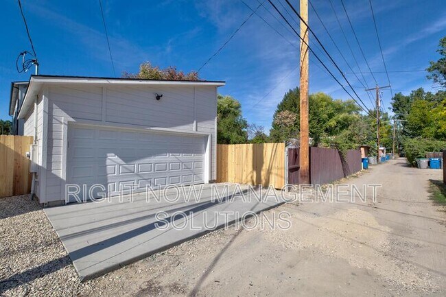 Building Photo - 2106 N 35th St