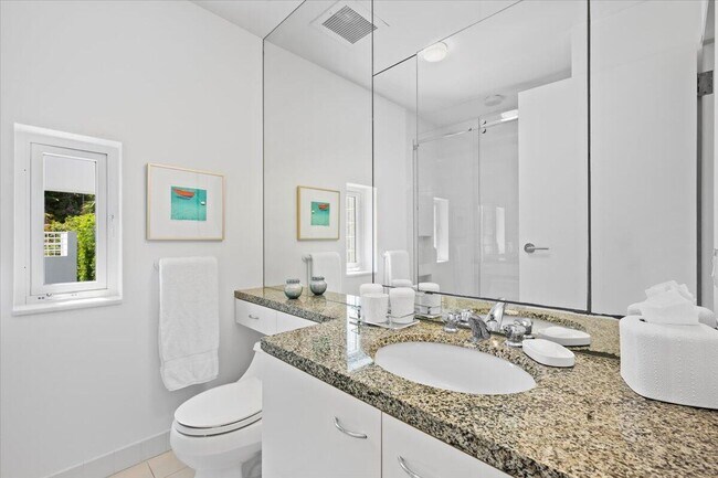 Building Photo - 1600 N Ocean Blvd