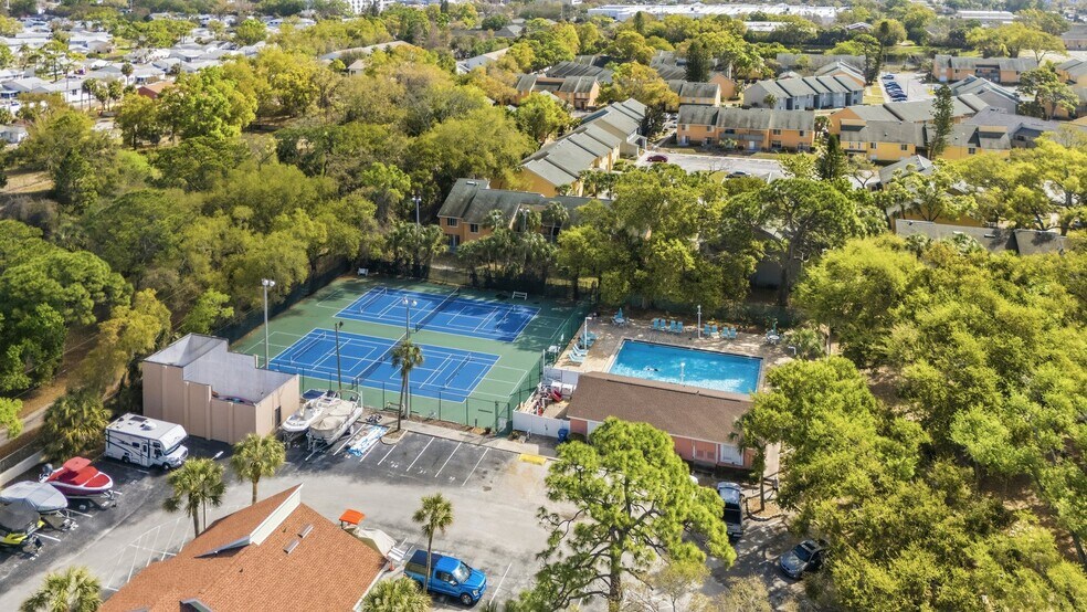 Building Photo - 3715 42nd Way S