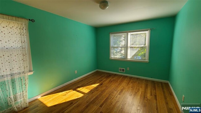 Building Photo - 114 Ackerman Ave