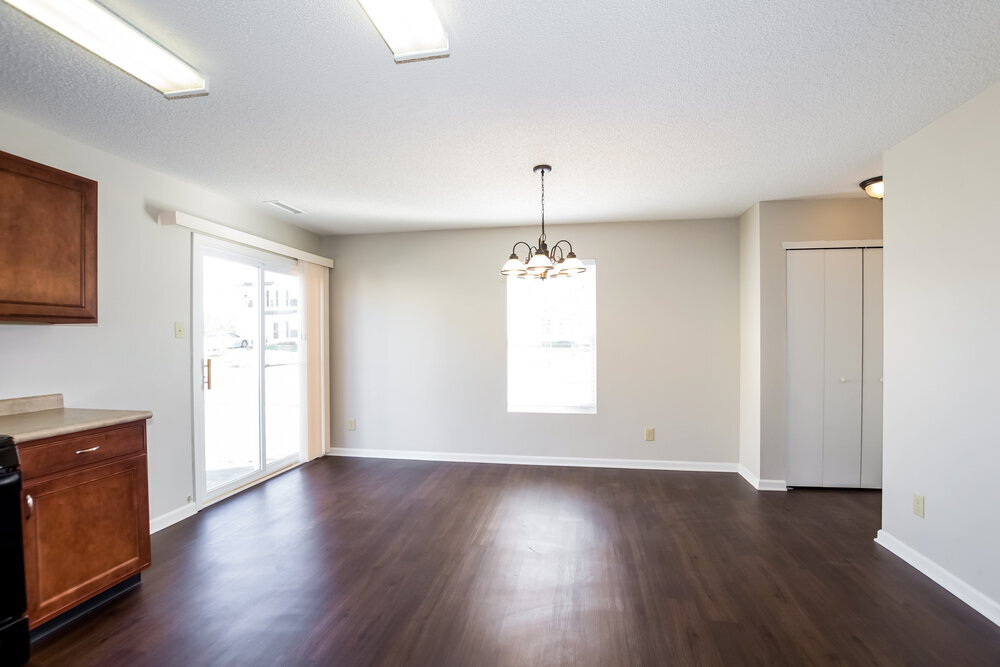 Building Photo - 841 Chastain Ave