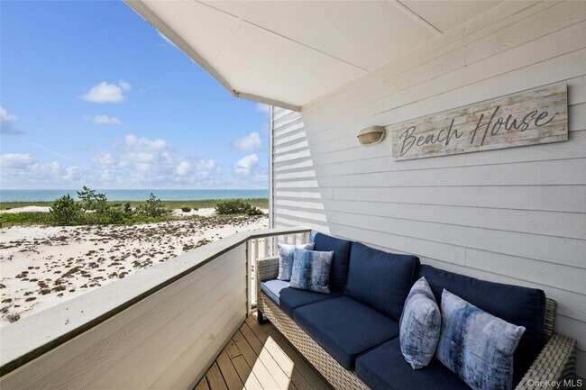 Building Photo - 253 Dune Rd