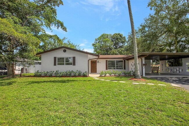 Primary Photo - 5386 Balsam Terrace