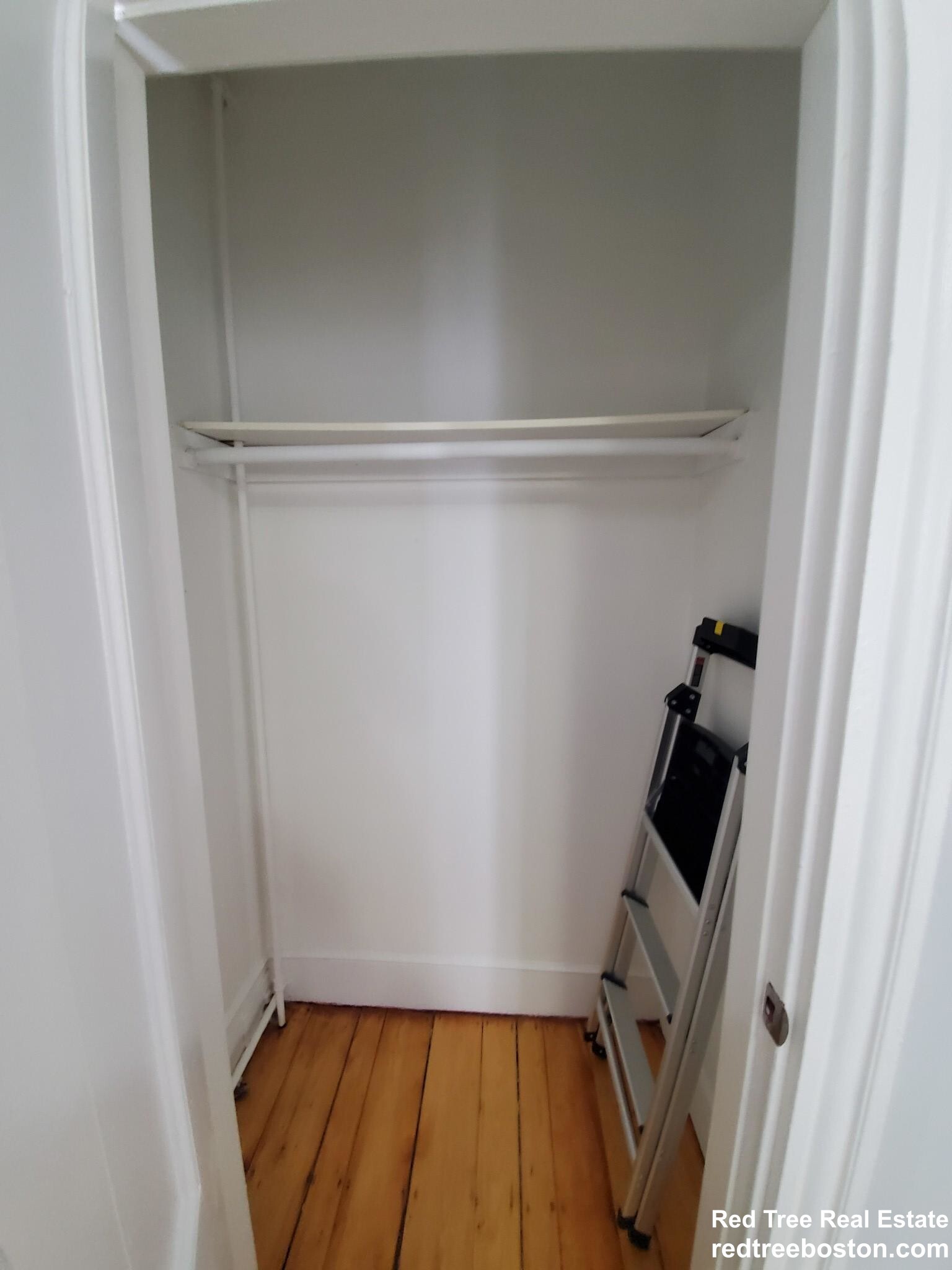 Building Photo - 25 Kensington Ave