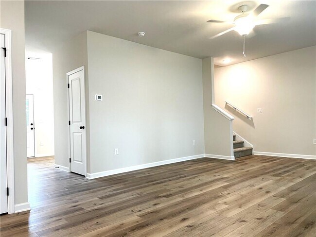 Building Photo - 414 Fox Crk Dr