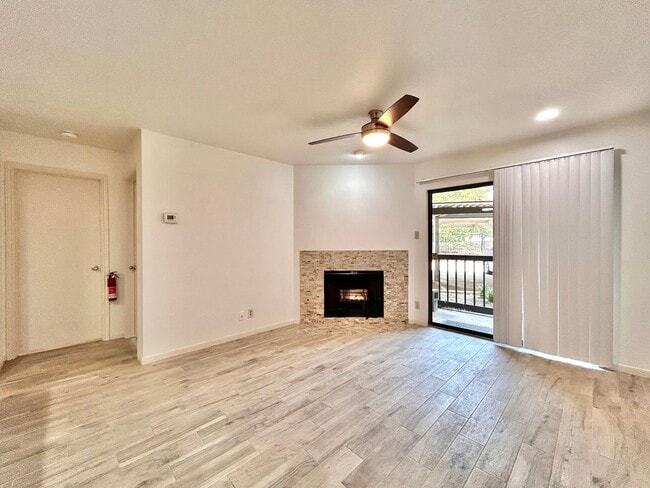 Building Photo - Welcoming 2-Bedroom, 2-Bath Home with Natu...