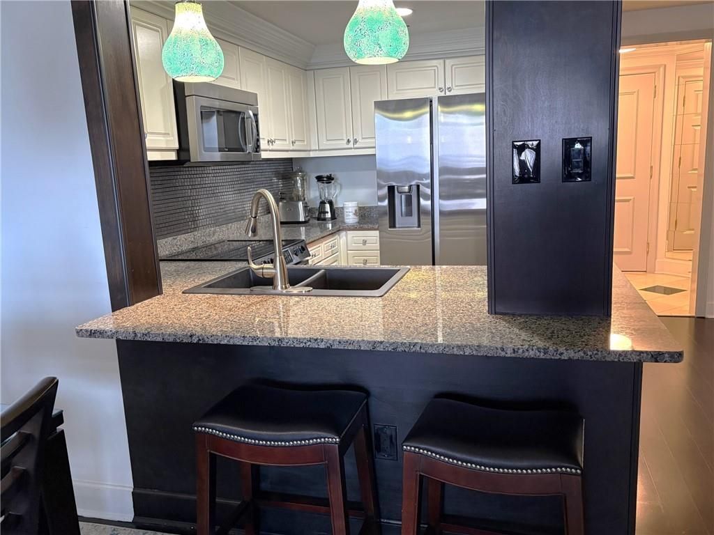 Building Photo - 75 14th St NE