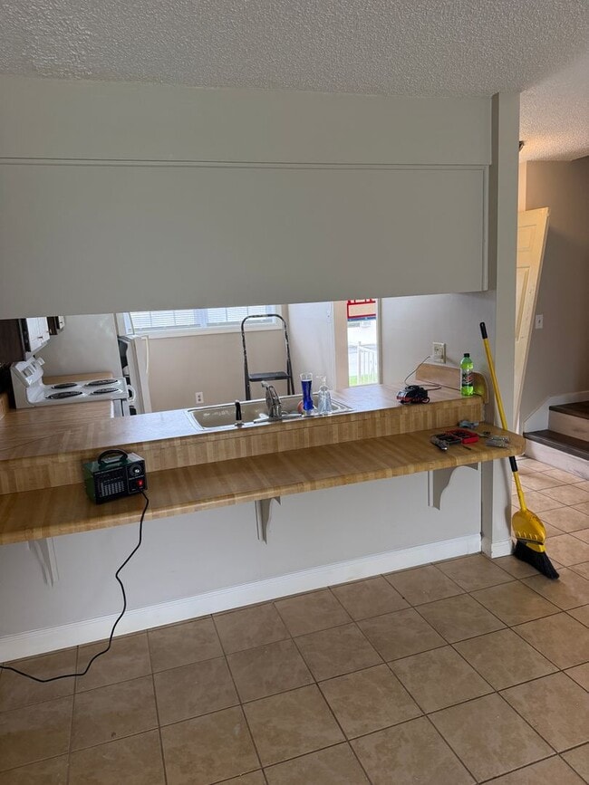 Building Photo - 108 Shadybrook