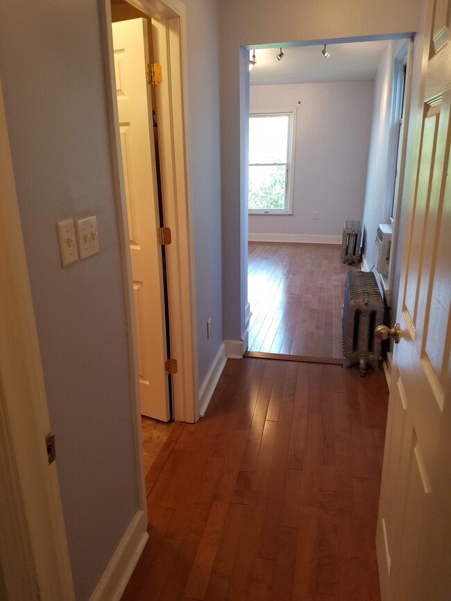 Building Photo - 4906 Sciota St