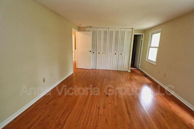 Building Photo - 12417 Asbury Dr