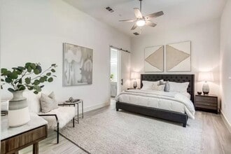 Building Photo - 975 Sq. Ft. Luxury Apartment | Open Concept Living Near Downtown Dallas