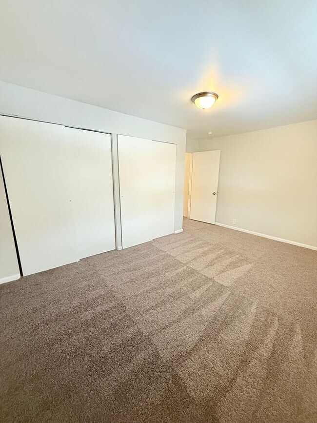 Building Photo - Beautiful 3BD/1BA Single Family Home – Newly Remodeled!