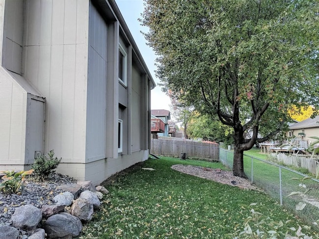 Building Photo - 12724 Grant Cir