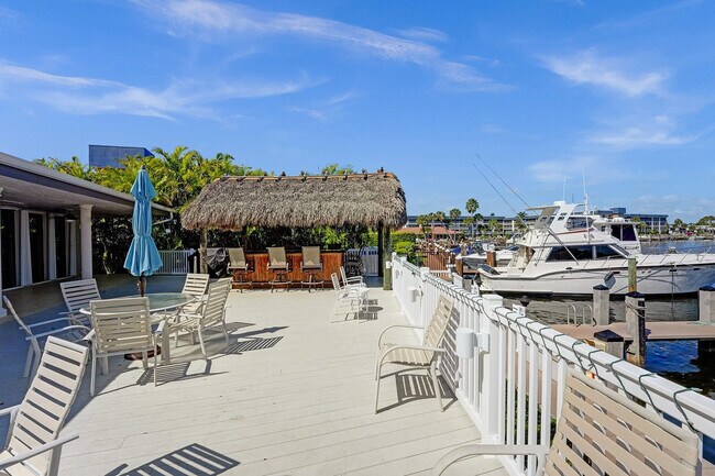 Building Photo - 683 Pelican Way