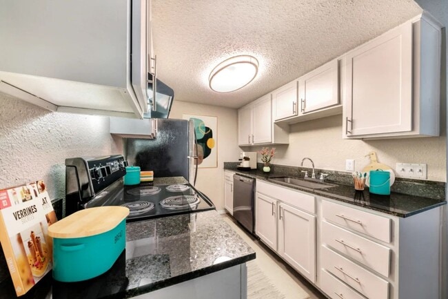 Interior Photo - Emerson Apartments at Town Lake