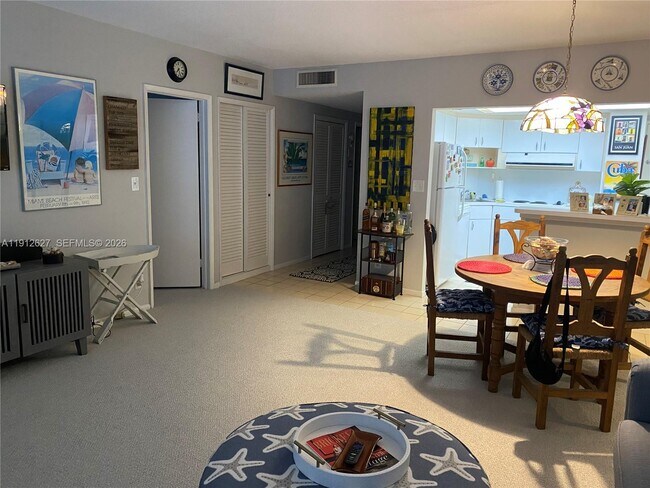 Building Photo - 3800 Galt Ocean Dr