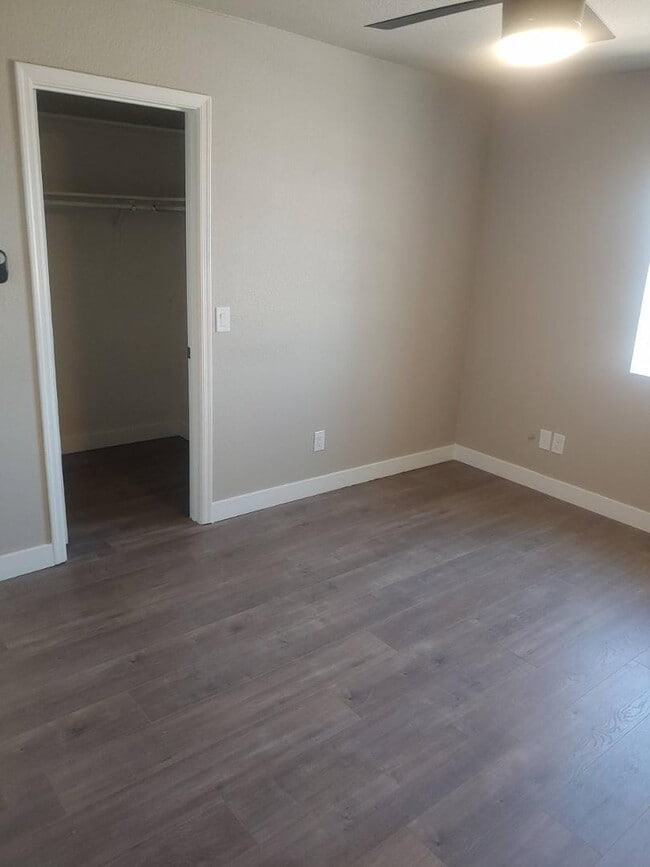 Building Photo - 11832 N Saguaro Blvd