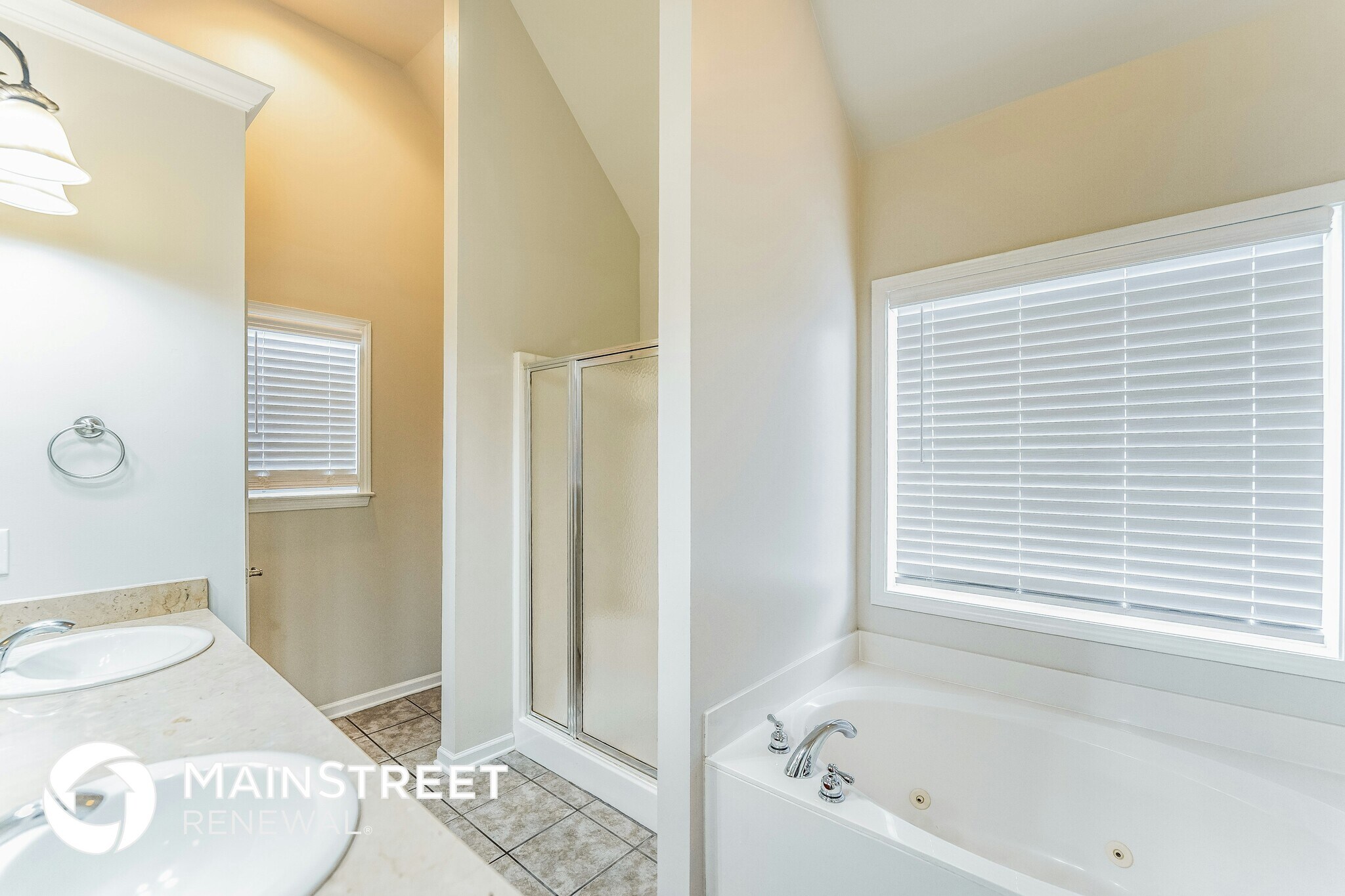 Building Photo - 6062 Overlook Ln