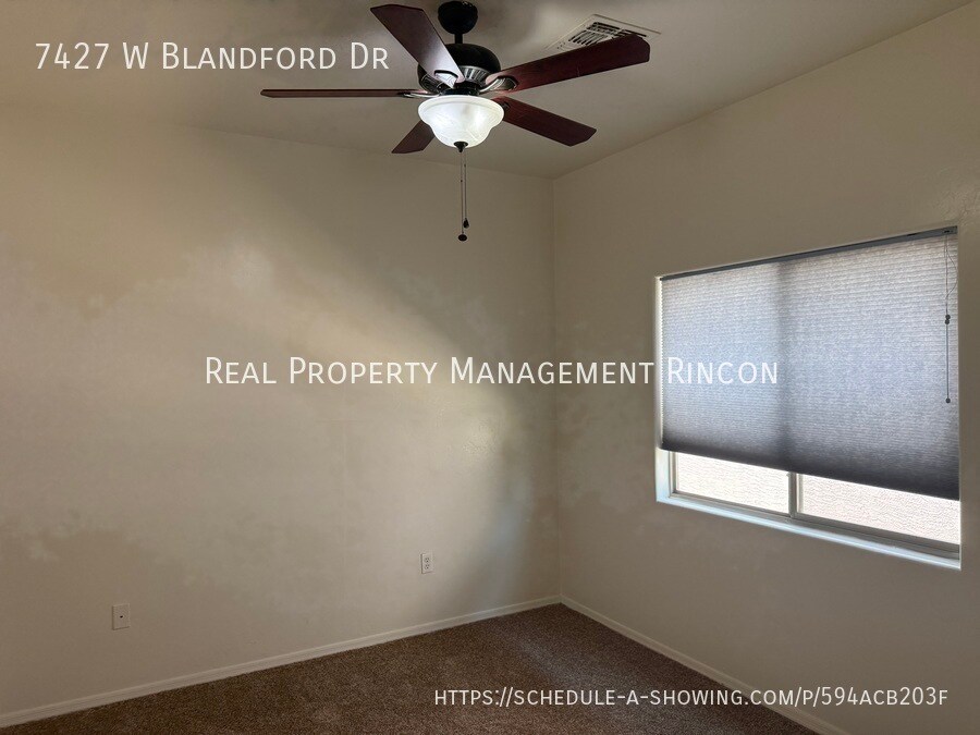 Building Photo - 7427 W Blandford Dr