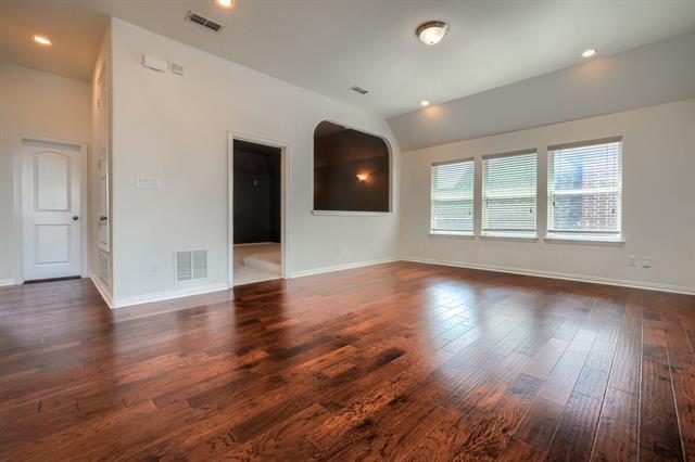 Building Photo - 12990 Lourdes Ln