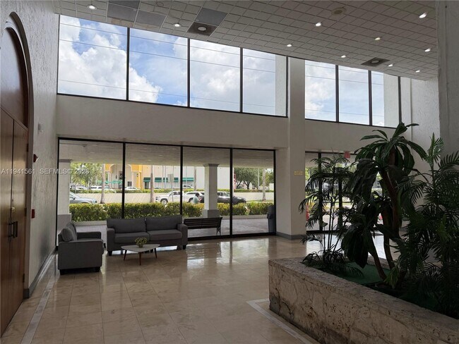 Building Photo - 13499 Biscayne Blvd
