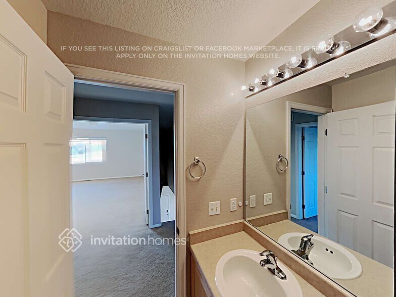 Building Photo - 4810 Flanders Way