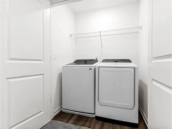 Building Photo - 3537 Cardinal Dr