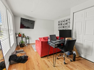 Building Photo - 6724 Seat Pleasant Dr