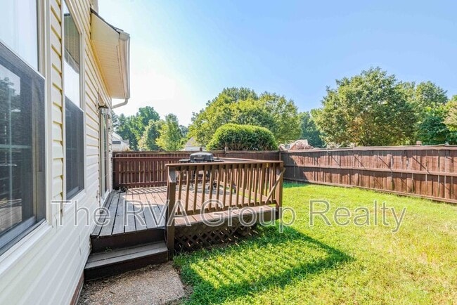 Building Photo - 10528 Runnymeade Dr