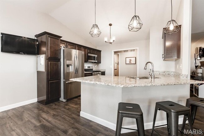 Building Photo - 3505 Chippewa Dr