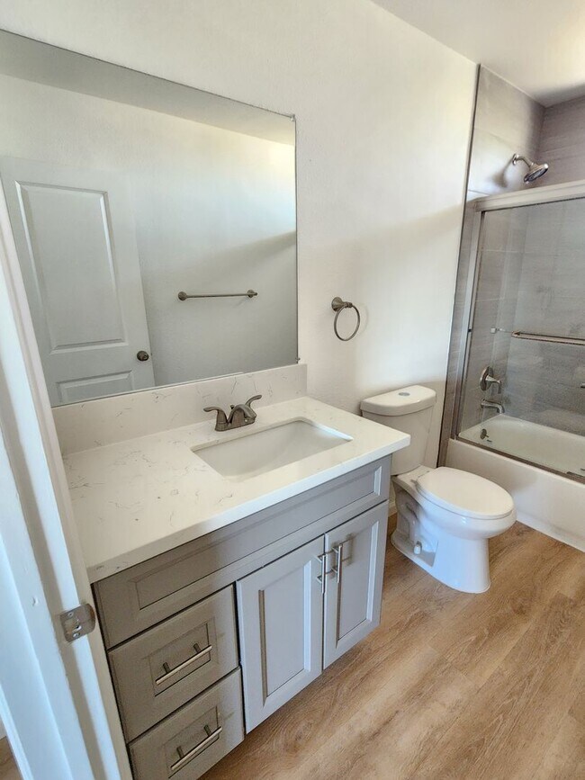 Building Photo - 6439 Camarilla Ave