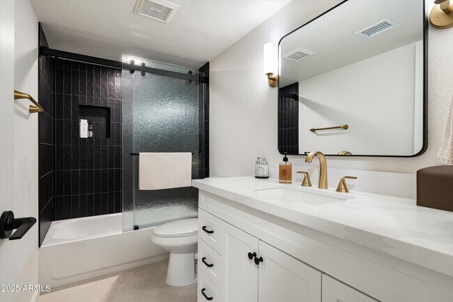 Building Photo - 11079 N 109th Pl