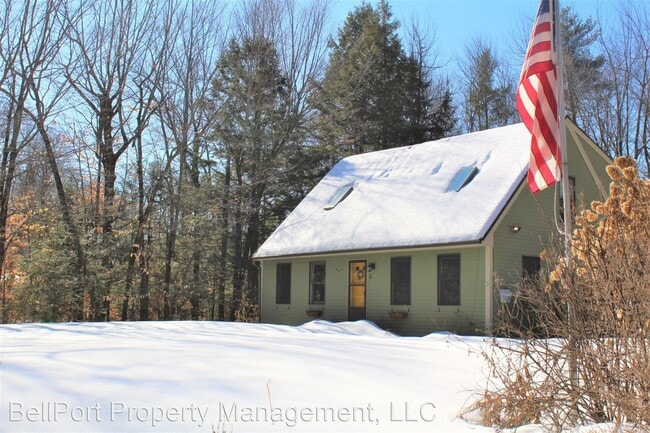 Primary Photo - 3 br, 2 bath House - 2 Fox Run Road