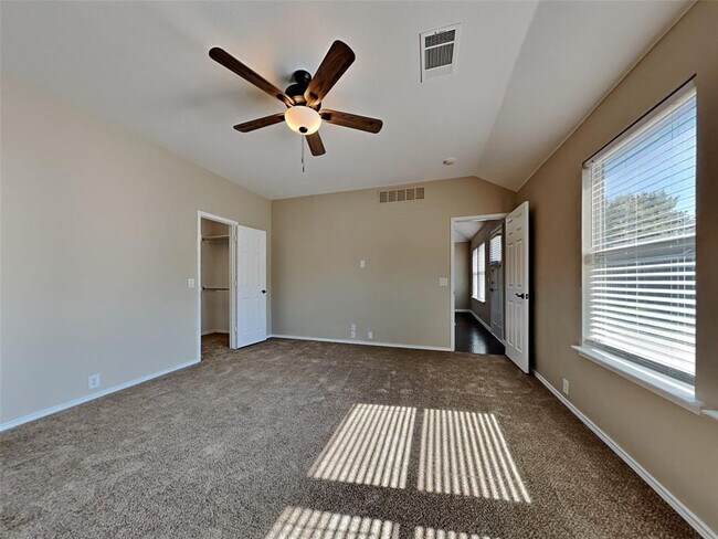 Building Photo - 8624 Tumbleweed Dr