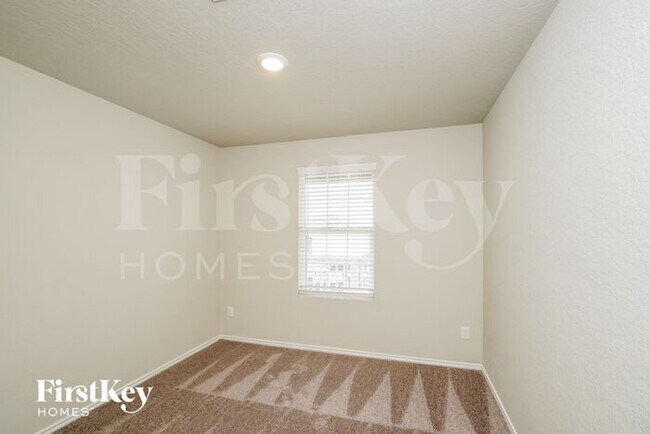 Building Photo - 13131 Rosemary Cove