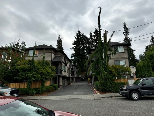 Building Photo - 7117 Rainier Dr