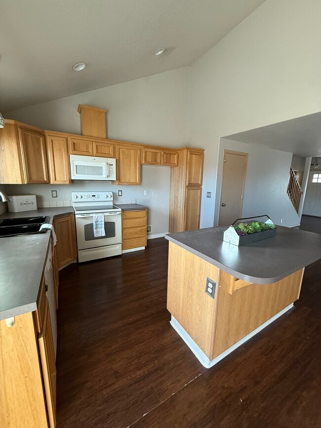 Building Photo - Taft Drive