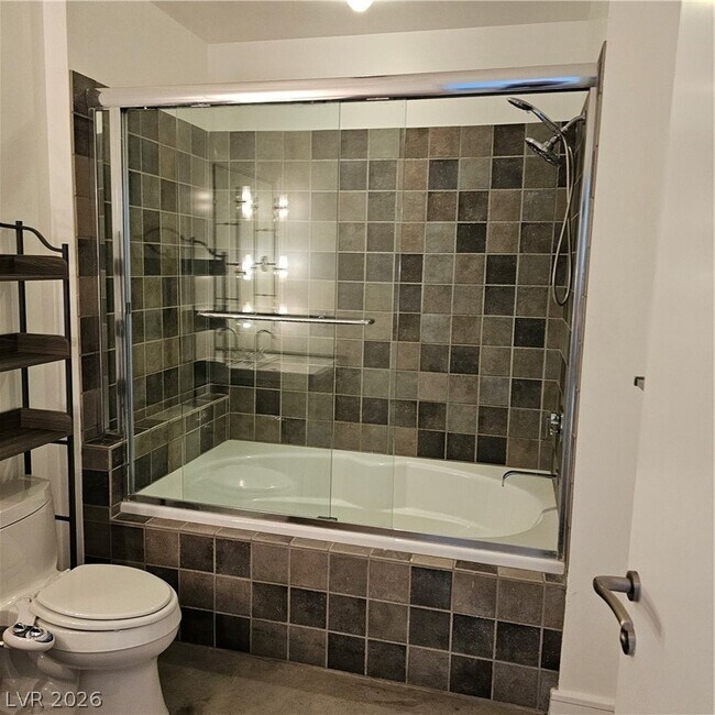 Building Photo - 200 Hoover Ave