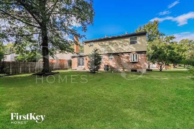 Building Photo - 3573 Hazelwood Dr