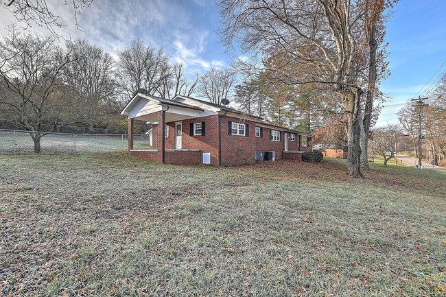 Building Photo - 4151 Cameron Rd