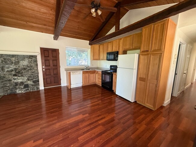 Building Photo - Charming Auburn Retreat with Vaulted Ceilings & Stone Fireplace