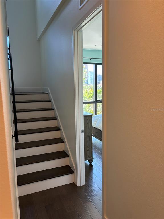 Building Photo - 130 8th St N